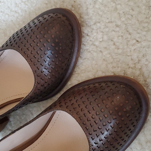 Shoes - Picture 3 of 3